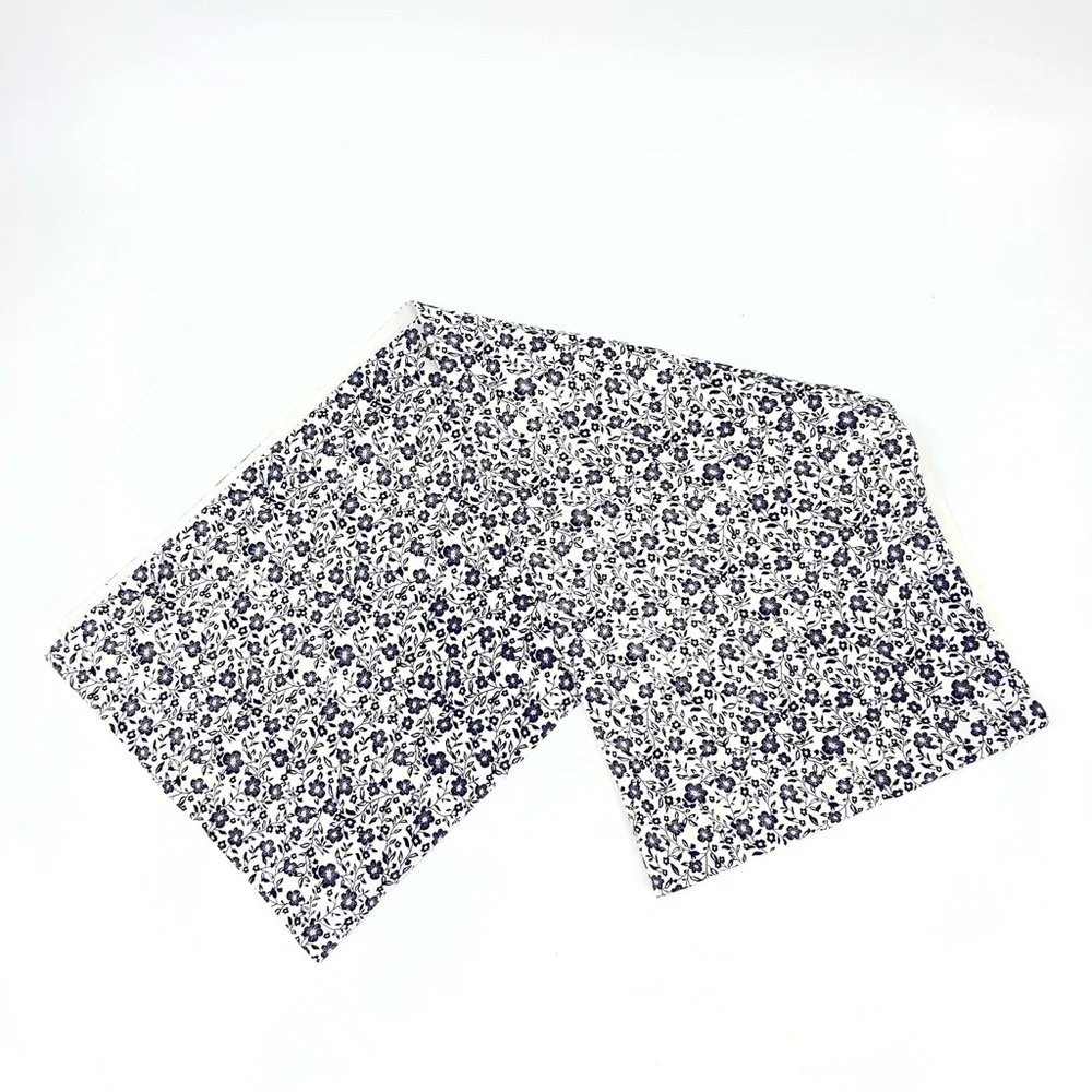 Sur la Table Floral Blue and Cream Cotton Table Runner 84 x 14